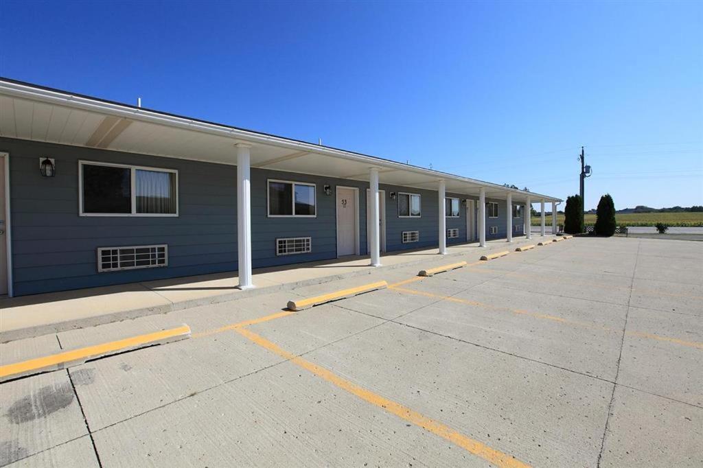 Americas Best Value Inn Suburban Emmetsburg Buitenkant foto