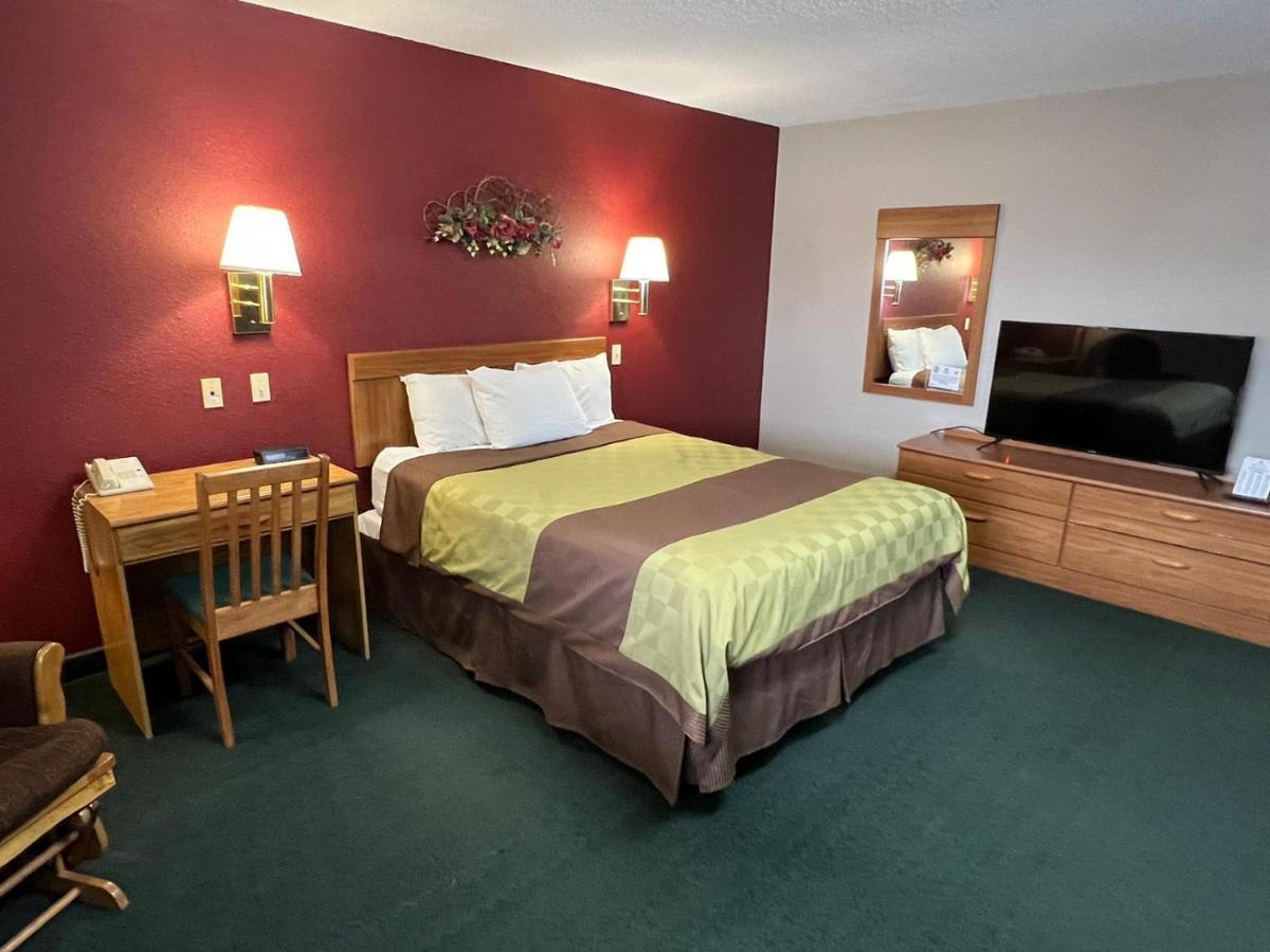 Americas Best Value Inn Suburban Emmetsburg Buitenkant foto
