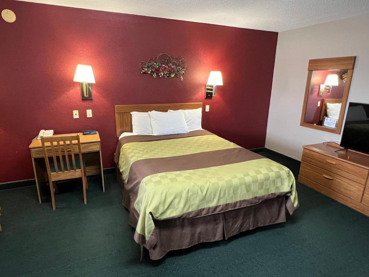 Americas Best Value Inn Suburban Emmetsburg Buitenkant foto