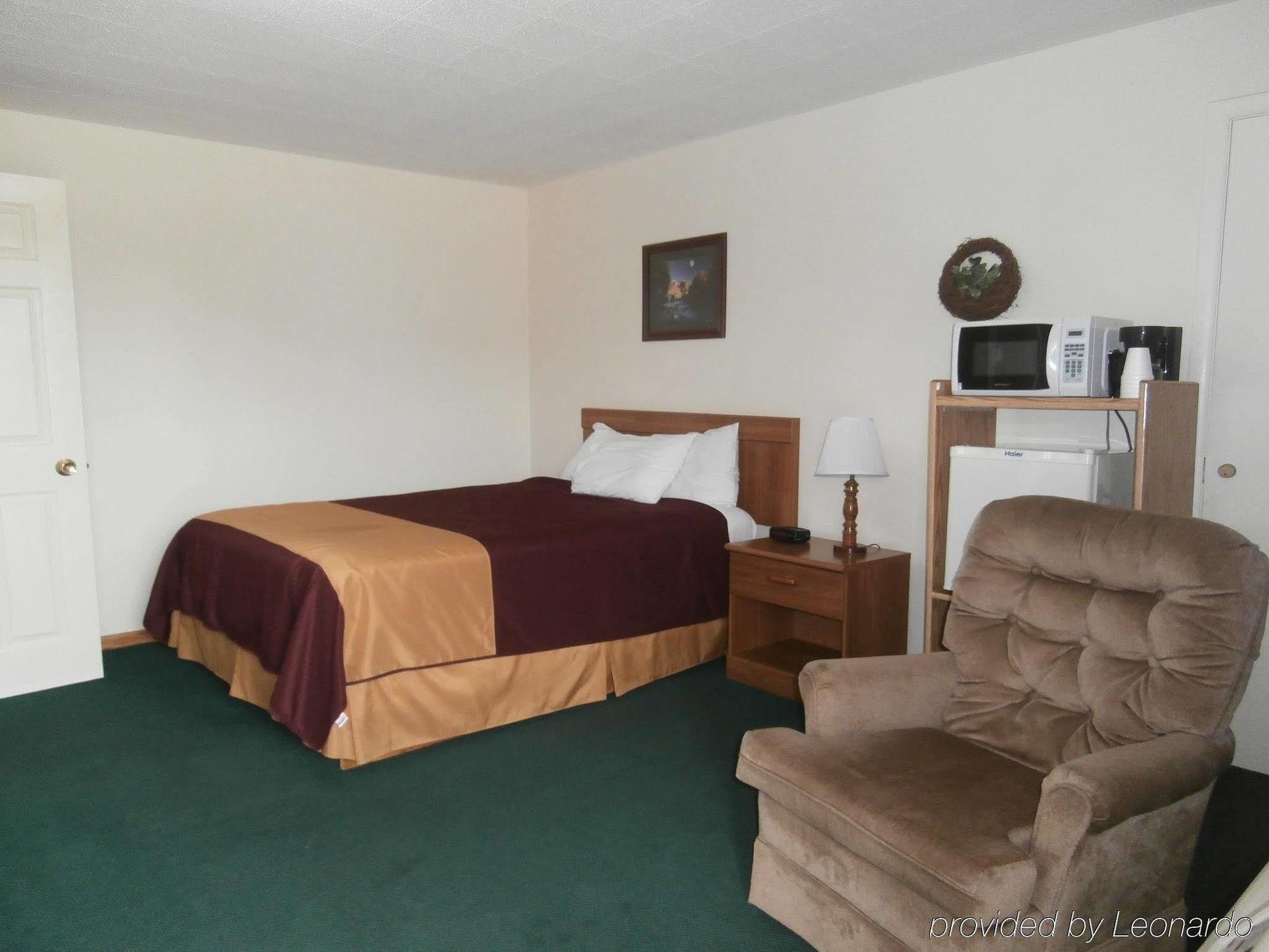 Americas Best Value Inn Suburban Emmetsburg Buitenkant foto
